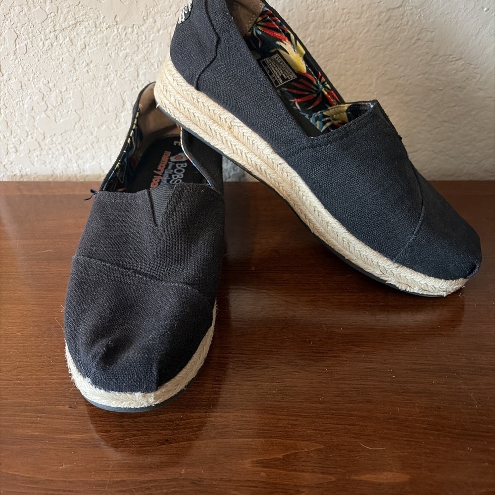 BOBS by Skechers Women's 9.5‎ Black Espadrille Platform Slip-On Shoes Wedge